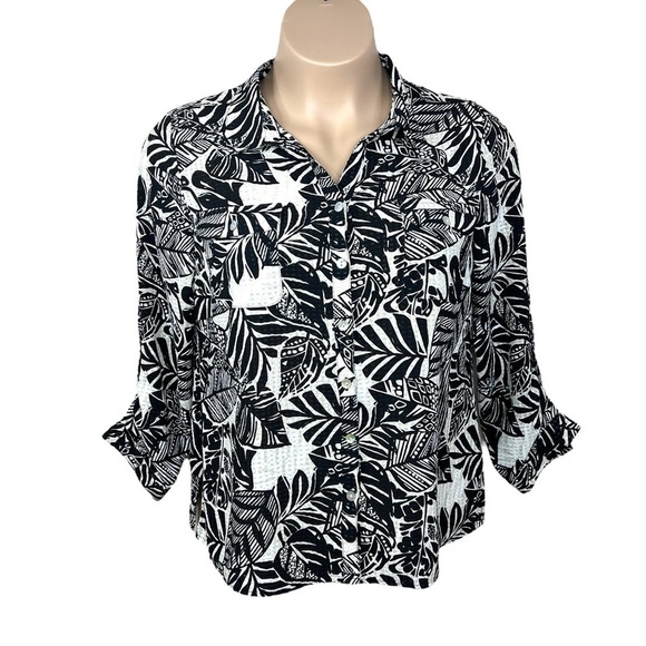 Petite XL Studio Works Black Beige Leaf Print Button Front Top Lightweight - Picture 1 of 10